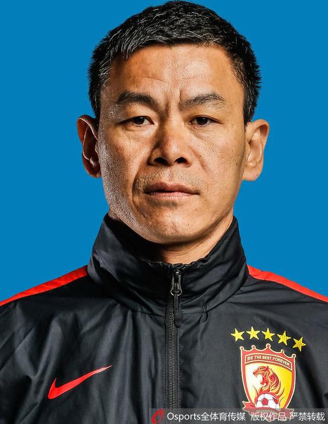 “谁将赢得冠军？我可能有偏见，我知道这很难，因为我们与榜首的差距太大了，但我全心全意希望那不勒斯夺冠。
